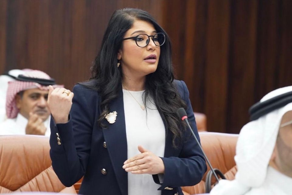 Sign Language Classes Proposed for Schools