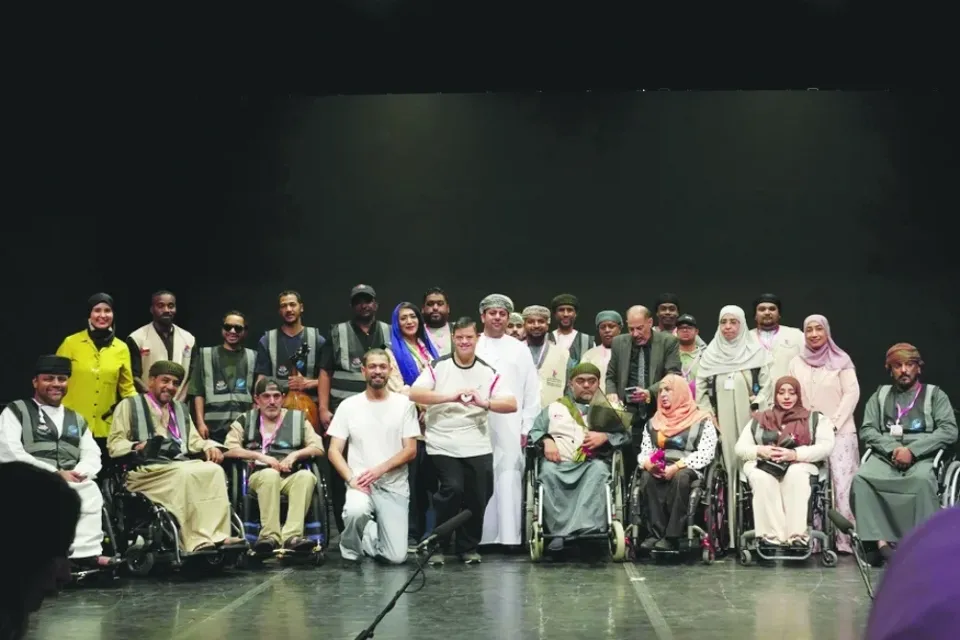 Omani Group Performs ‘Asrar’ in Egypt