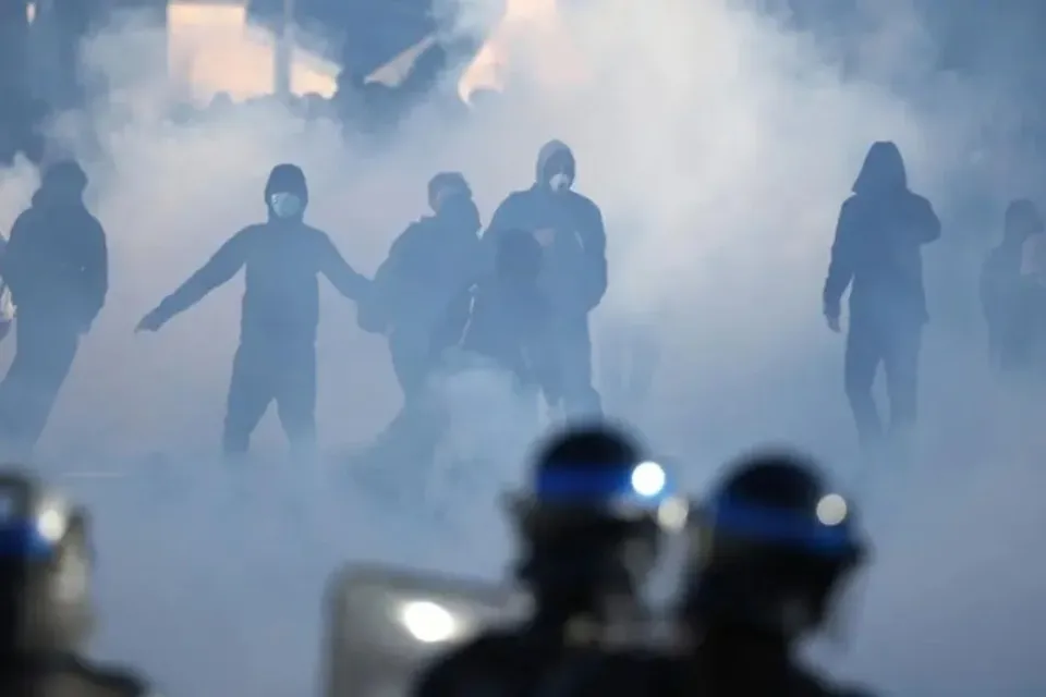 France to shut down around 500 schools