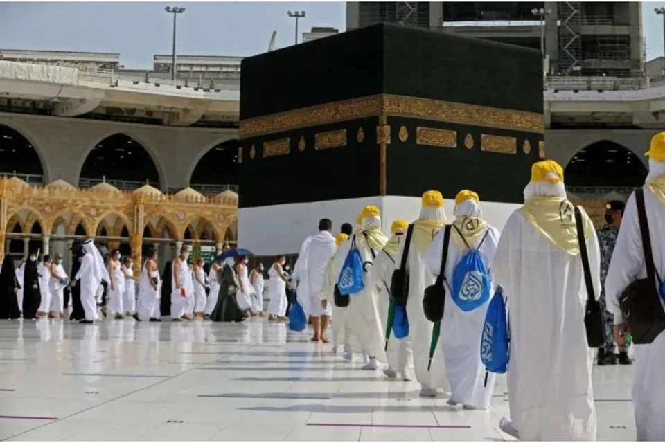 السعودية تعترض طائرة مسيرة حوثية كانت تستهدف مكة المكرمة