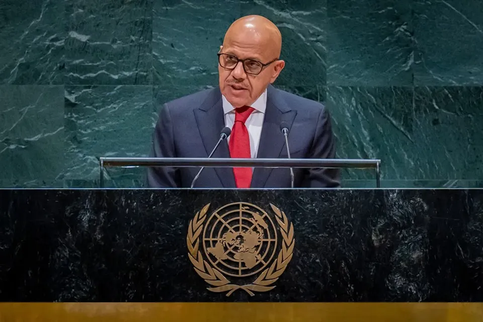 Bahrain FM Al Zayani Reveals Scale of Iranian Attacks at UN