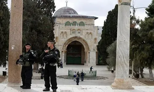 سائق فلسطيني يصيب إسرائيليين ويُصاب برصاص الجيش