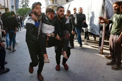 مقتل 31 شخصاً بينهم أطفال في غارة إسرائيلية على مدرسة تؤوي نازحين