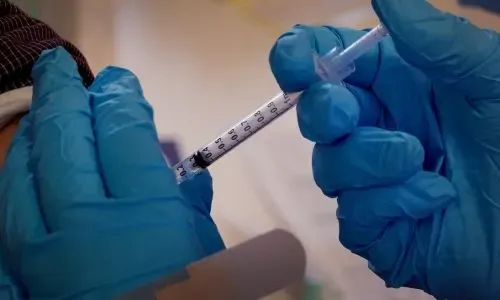 رجل ألماني يتلقى 217 جرعة لقاح ضد كوفيد-19 دون أي آثار جانبية