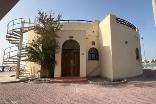 مطعم مرفأ البديع مهجور منذ أكثر من 15 عاماً