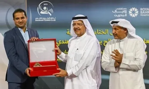 تكريم الفائزين في بطولة نادي البحرين للتنس الكلاسيكية