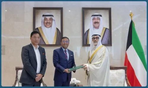 سفير بنغلاديش يسلم رسالة إلى الكويت