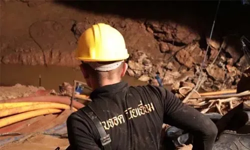 إنقاذ أربعة صبية من كهف في تايلاند