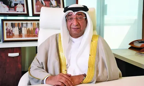 رئيس غرفة تجارة وصناعة البحرين: العمال يؤدون دوراً محورياً في التنمية