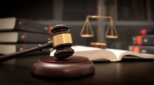 زوج سابق يكسب نزاعاً قضائياً في البحرين بشأن طلب إسكاني
