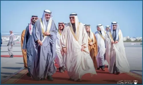 وزير الخارجية الكويتي يصل إلى البحرين