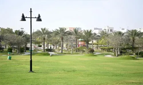 منتزه خليفة الكبير في الرفاع يضم أكثر من 7000 شجرة و350 نخلة