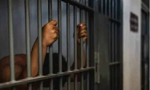 الحكم على مراهق بتهمة الاعتداء على ضابط شرطة
