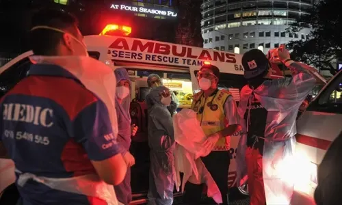 إصابة أكثر من 210 أشخاص في تصادم قطارين في كوالالمبور