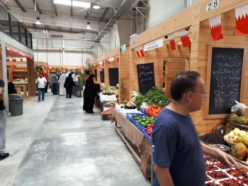 سوق المزارعين في سلماباد يحقق نجاحاً كبيراً