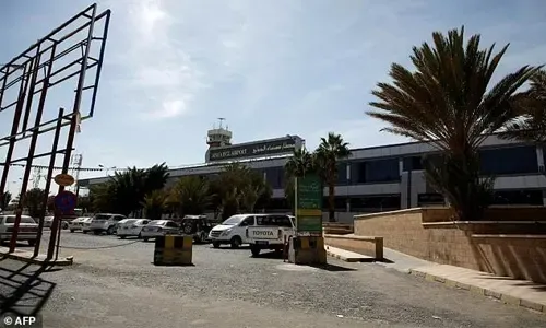 التحالف العربي يطلب المساعدة لإعادة فتح مطار صنعاء