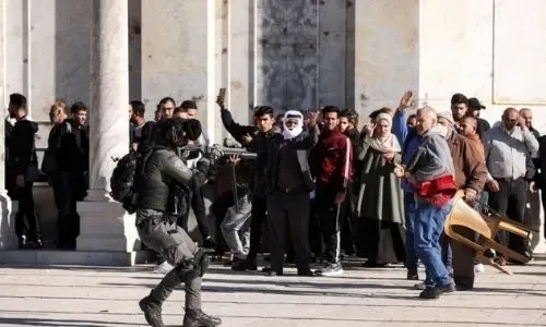 البحرين تدعو إلى التهدئة وتدين اعتداء الشرطة الإسرائيلية على المسجد الأقصى