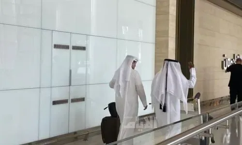 وصول أول مجموعة من المسافرين من قطر إلى البحرين