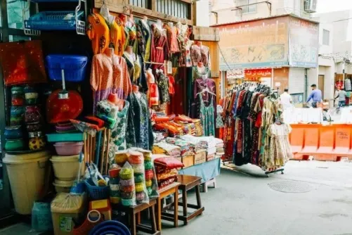 المجلس البلدي يبحث مستقبل سوق المحرق