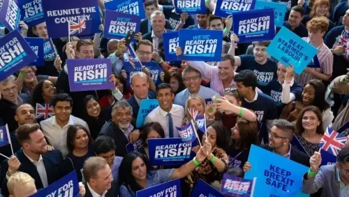 Rishi Sunak closes UK PM campaign on personal note with parents, wife Akshata