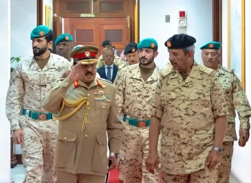 عاهل البلاد يشيد بروح الوطنية والشجاعة لدى قوة دفاع البحرين