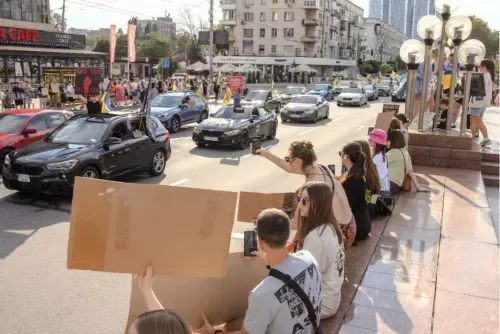 أوروبيون يخططون لإجراء محادثات بشأن أوكرانيا مع ترامب قبل لقائه بوتين