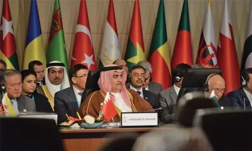 الشيخ خالد يشارك في الاجتماع التحضيري لمنظمة التعاون الإسلامي