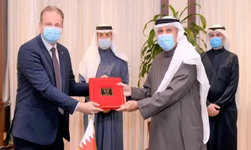 Labour Ministry signs MoUs with eight training centers