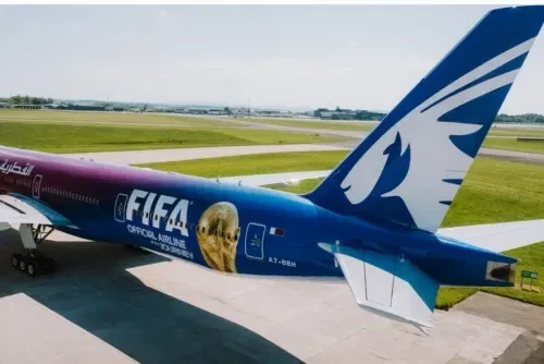 الخطوط الجوية القطرية تكشف عن طائرة بوينغ 777 بتصميم خاص لكأس العالم FIFA 2026