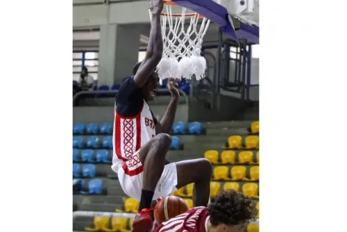 اندفاع قوي في الربع الثالث يقود منتخب البحرين للناشئين تحت 16 عاماً للفوز على قطر وافتتاح البطولة العربية بأداء مميز