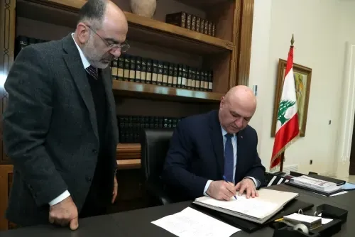 تشكيل حكومة لبنانية جديدة بعد عامين من تصريف الأعمال