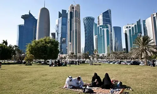 قواعد جديدة لكوفيد: قطر تفرض قيوداً جديدة للحد من انتشار الفيروس