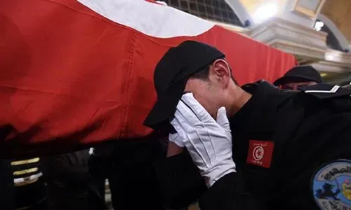 تونس تغلق حدودها مع ليبيا لمدة 15 يوماً