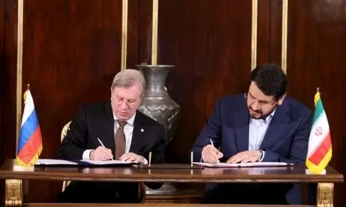 إيران وروسيا توقعان اتفاقية لاستكمال شبكة نقل رئيسية