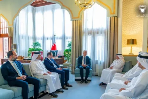 سمو ولي العهد رئيس مجلس الوزراء يلتقي الرئيس التنفيذي المشارك للخدمات المصرفية التجارية والاستثمارية في جي بي مورغان تشيس