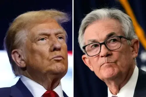 ترامب يصف رئيس الاحتياطي الفيدرالي بـ "الغبي" لعدم خفض أسعار الفائدة