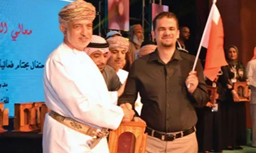 البحرين تفوز بجائزتين في مهرجان مسرحي