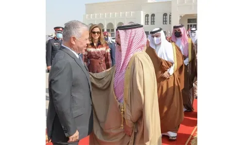 ملك البحرين وملك الأردن يؤكدان أهمية تعزيز التعاون في مختلف المجالات