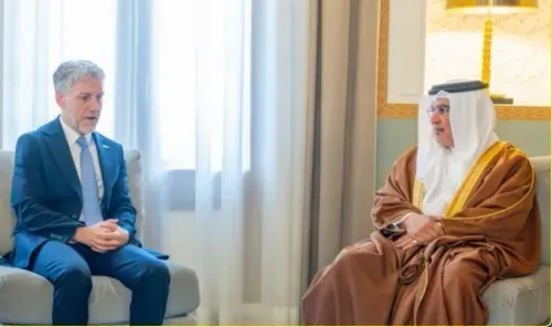 سمو ولي العهد رئيس مجلس الوزراء يلتقي سفير المملكة المتحدة لتعزيز العلاقات الثنائية