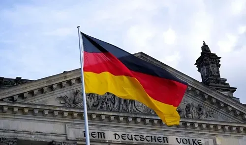 German FM urges looser national, EU budget rules for Ukraine support
