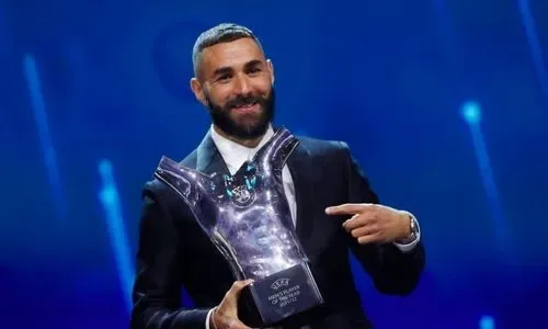 استبعاد مهاجم فرنسا كريم بنزيما من كأس العالم بسبب الإصابة