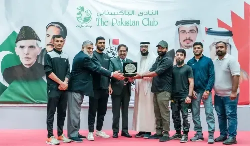 النادي الباكستاني يحتفي بأبطال الوطن قبل نزالات BRAVE CF 92 ضد الهند