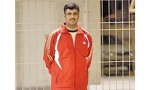 علاج حارس مرمى دولي سابق