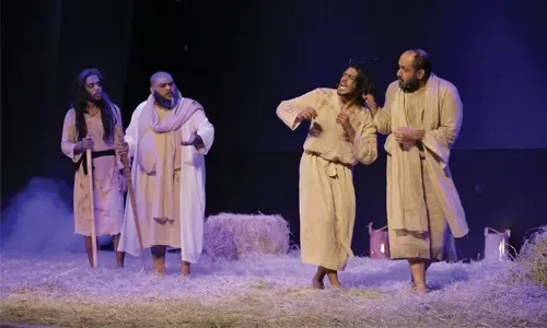 مسرحية "البئر" تخطف الأضواء