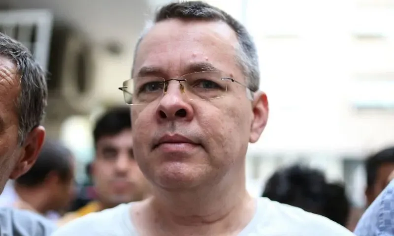 US slaps sanctions on Turkey ministers as pastor row ramps up