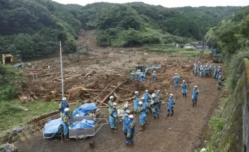 Torrential southern rains return in Japan