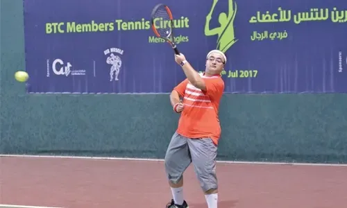 انطلاق بطولة نادي البحرين للتنس للأعضاء