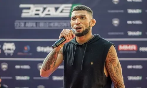 مقاتل العام البرازيلي يأمل في التدرب بمملكة البحرين
