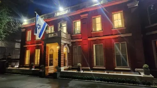 رجل متهم بالتخطيط لهجوم إرهابي في السفارة الإسرائيلية بلندن
