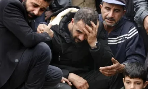 وفاة 4 سوريين جراء استنشاق أبخرة الفحم للتدفئة جنوب لبنان